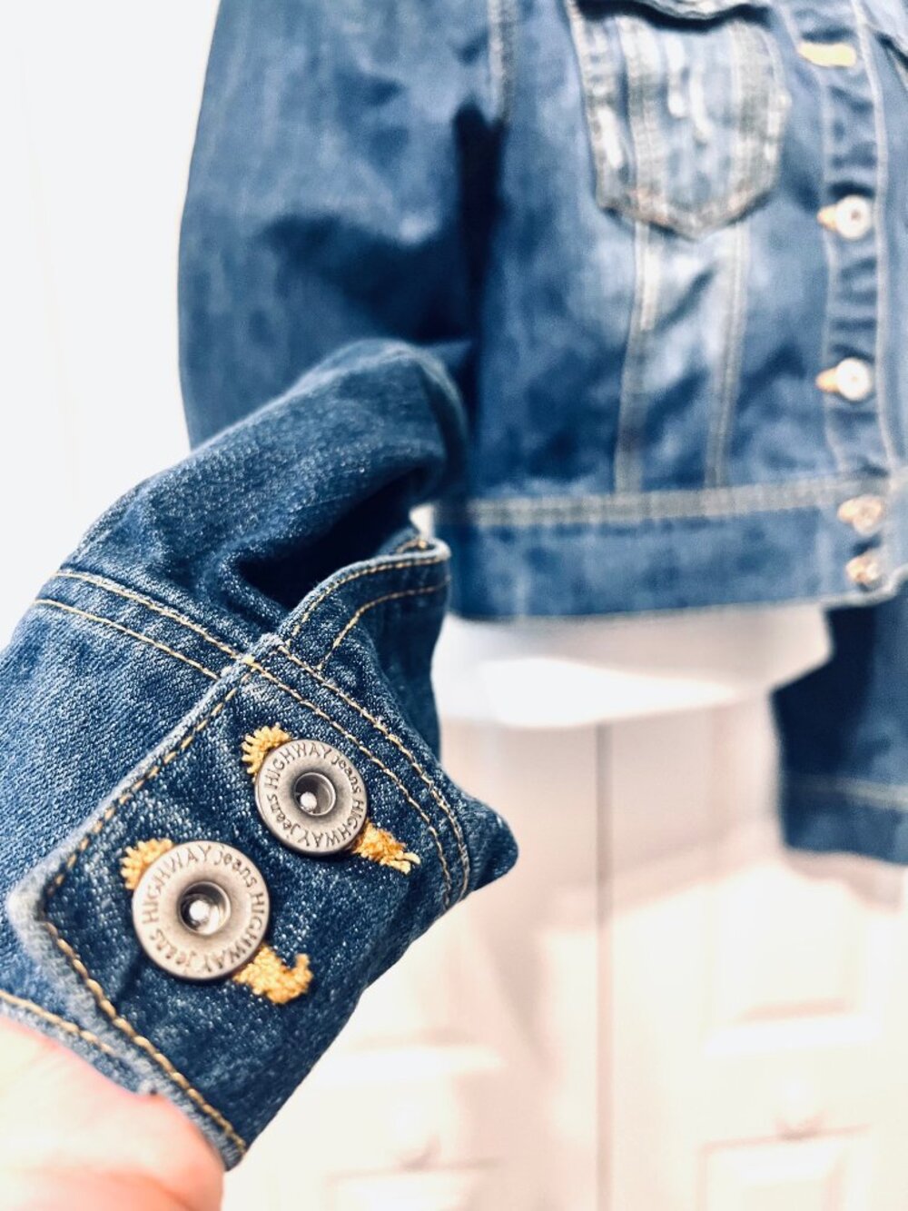 Highway Jeans-Jean Distressed Jacket-Large Jrs.-Blue-Stretch-School-Comfy-Button - Picture 4 of 14